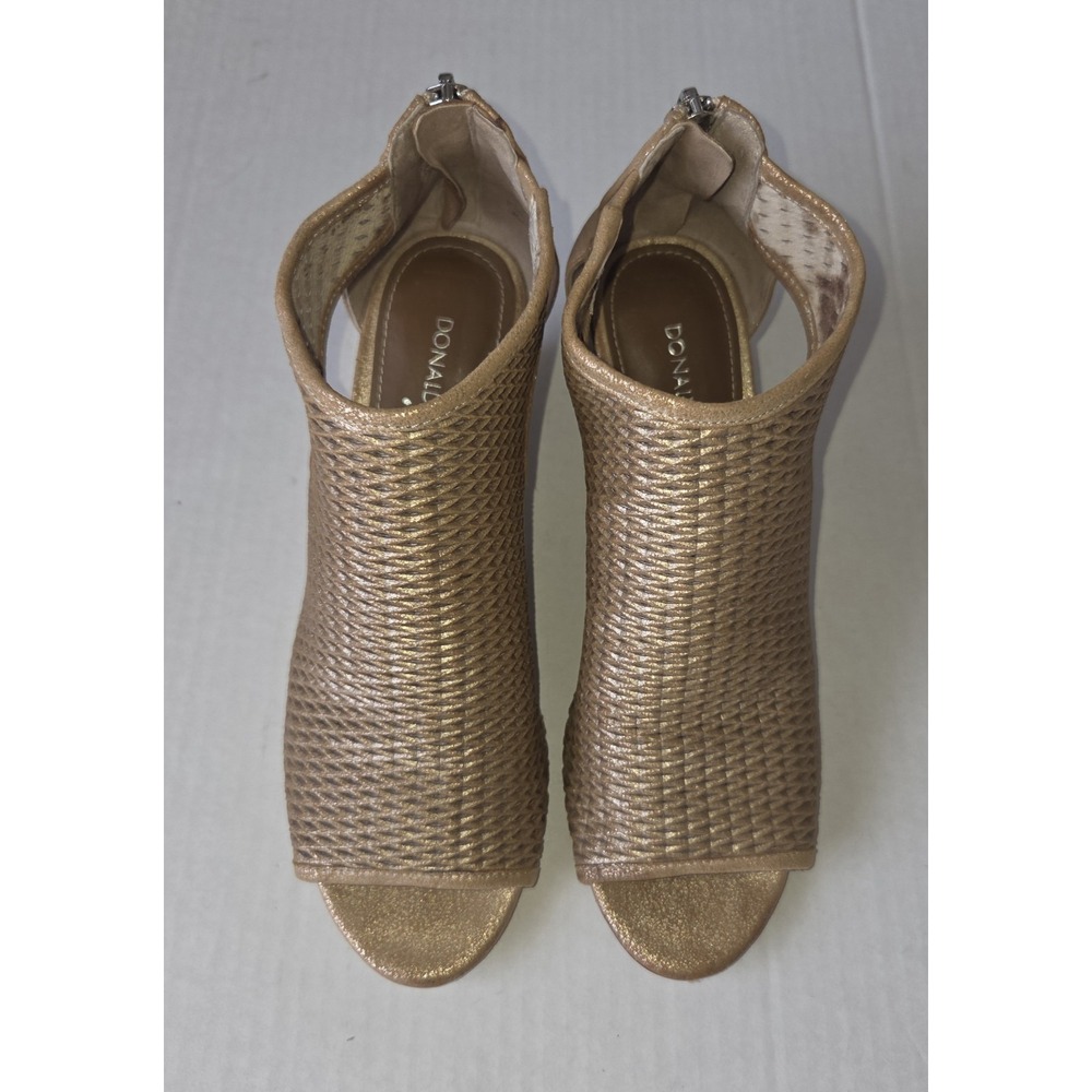 DONALD PLINER Jace Metallic Perforated Leather Peep Toe Wedge Sz 6.5M ~VGC~